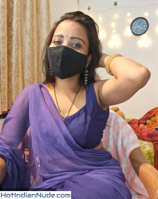 Saree Wali Bhabhi Ki Hot Indian Pussy Pics