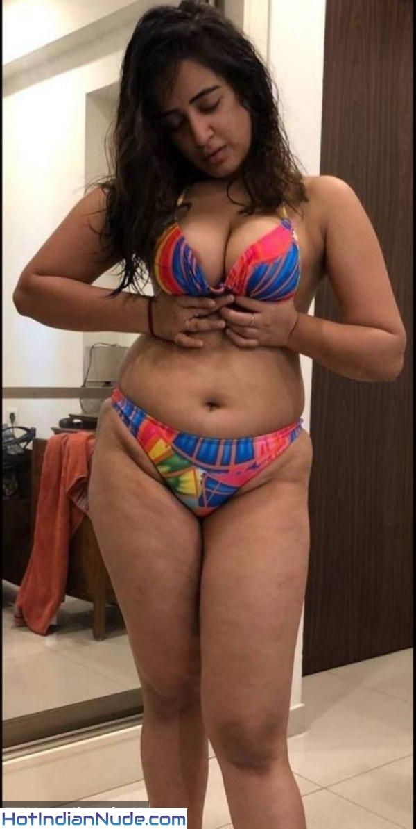 Nude selfie milf