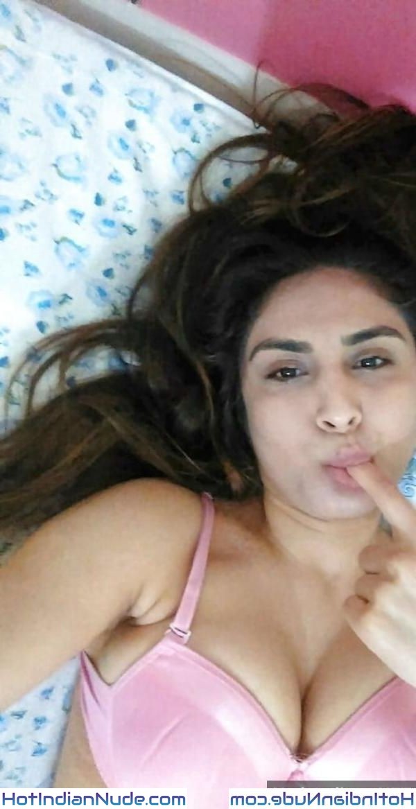 Sexy Muslim Bhabhi Indian Hot Sex Photos