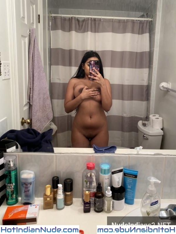 Tamil NRI girl nangi chuchi pics dusky body selfies