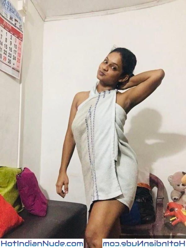 Telangana Bhabhi Nangi Naked Hot Selfie