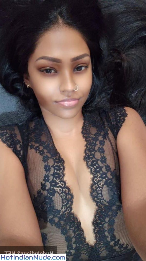 Telugu Indian Model Hot Women Naked Selfies