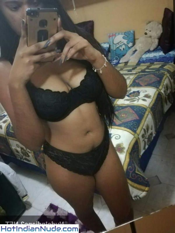 Telugu Nangi Ladki Nude Naked Selfies