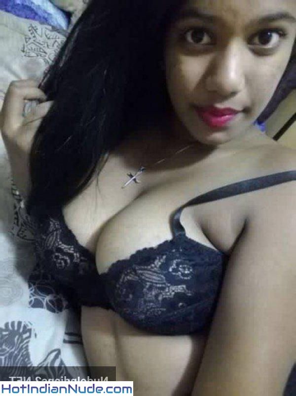 Telugu Nangi Ladki Nude Selfies Pics
