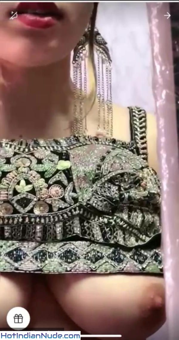 Yeh Desi Babe Indian Girl Blowjob