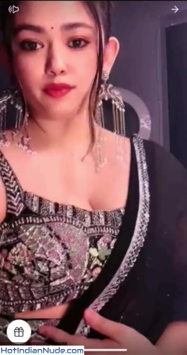 Yeh Desi Babe Nude Ass Photos
