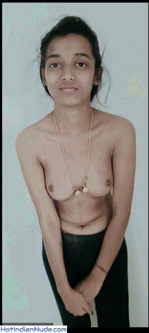 Young Bangalore Biwi Desi Girl Nides Pic