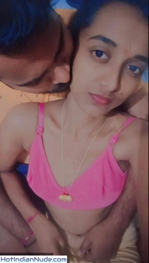 Young Bangalore Biwi Nude Indian Girl Pic
