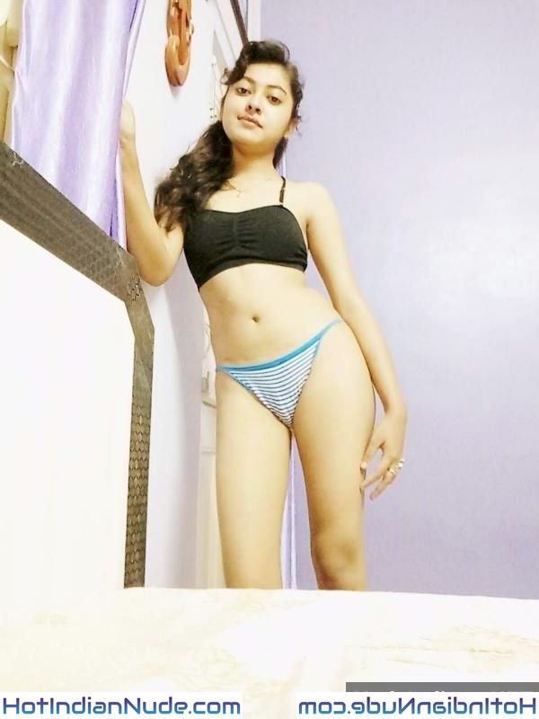 Young Desi Girl Indian Xx Photos
