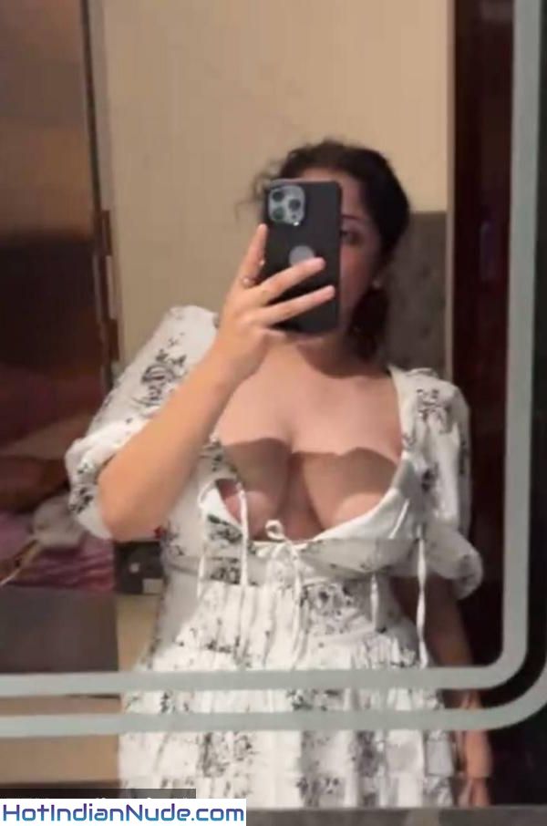 Indian instagram influencers nudes