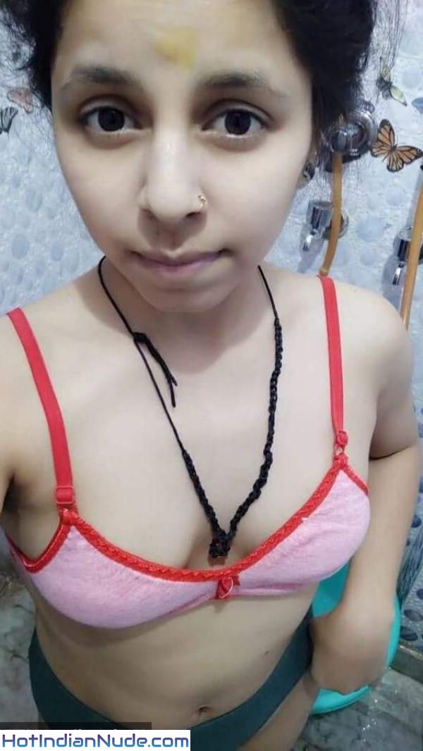 Nude desi bhabi pics