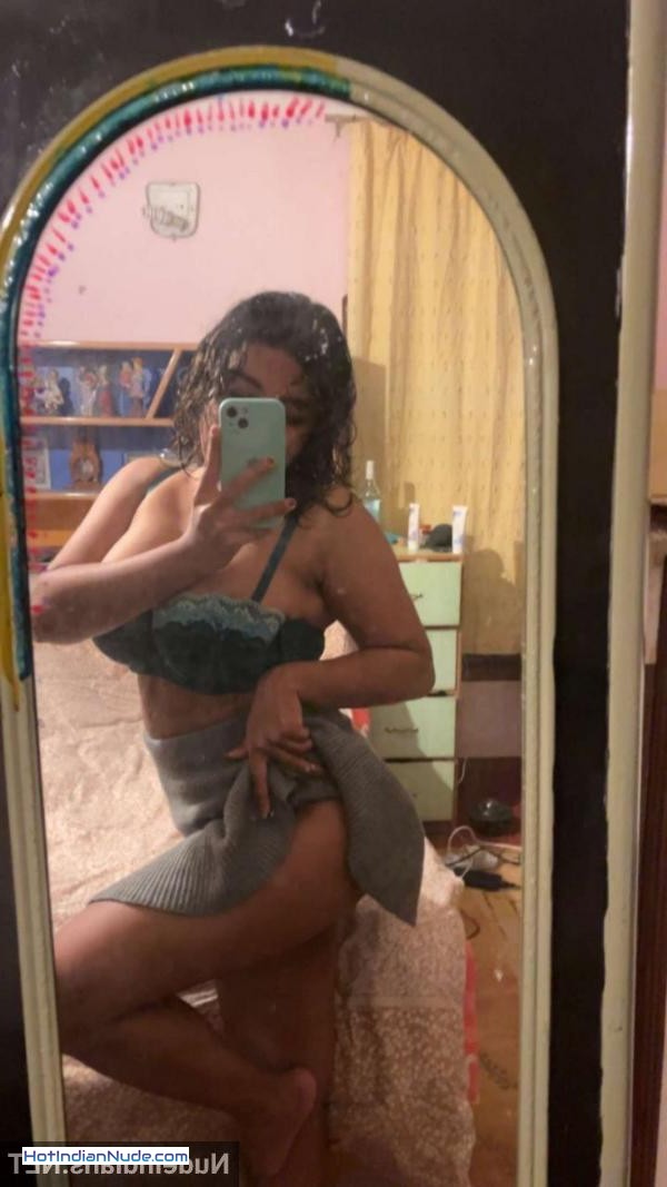 Garam Indian Nude Gf Pics Leak: Horny Indian Gf Big Boobs Pics – Girl Flashing Sex