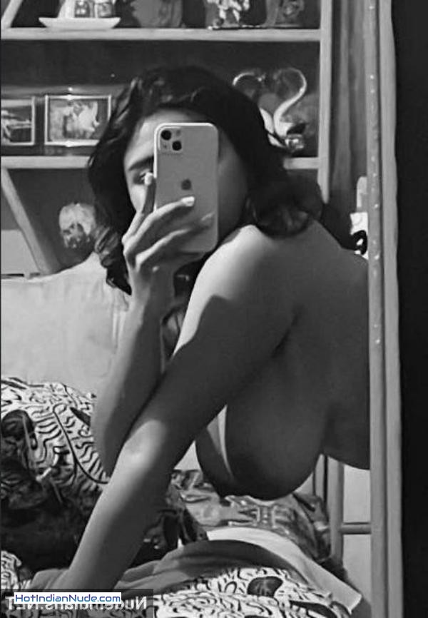 Garam Indian Nude Gf Pics Leak: Horny Indian Gf Big Boobs Pics – Girl Flashing Sex