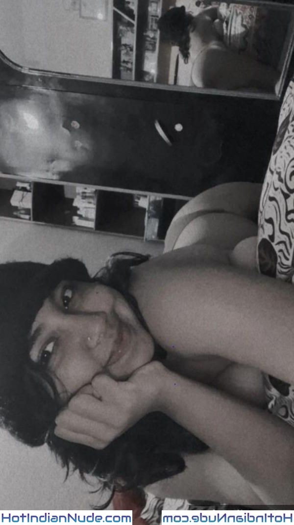 Nude Indian Girl Photos