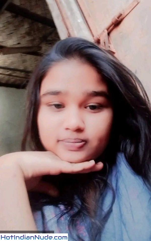Pakistani girl nude