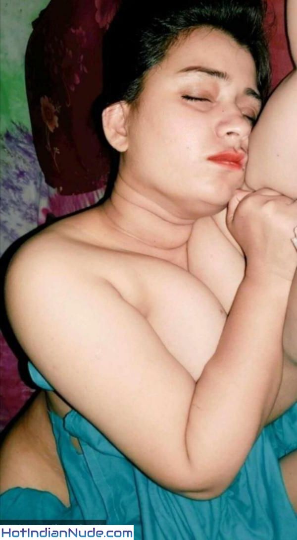 Porn photos of boobs