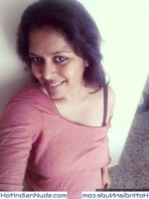Moms Nude Images