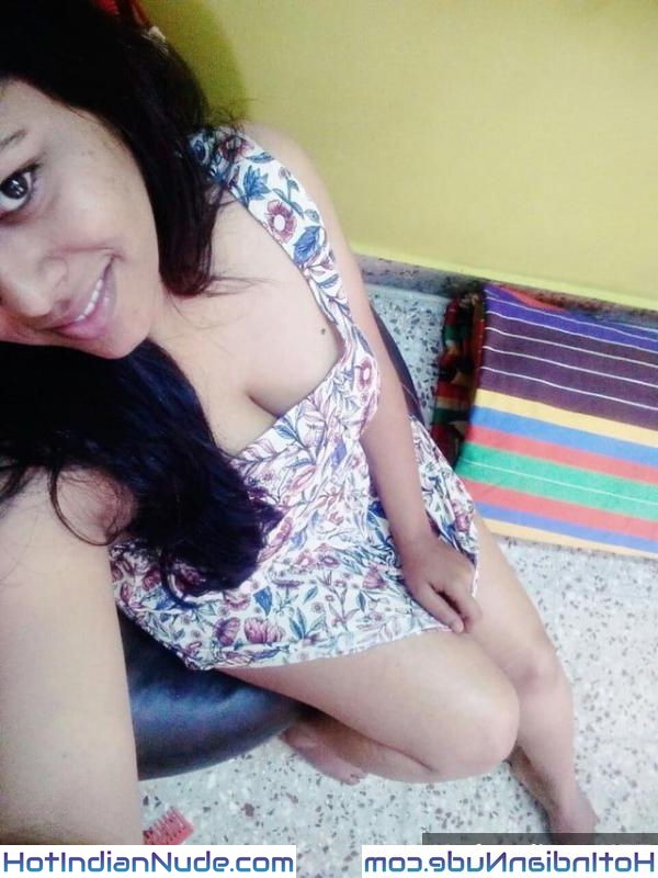 Horny Women Nude Pics