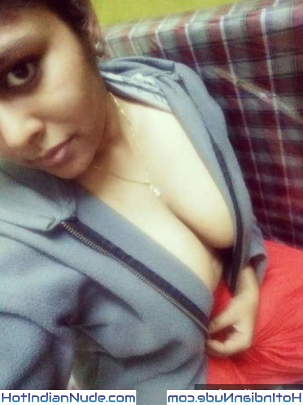 Big Tits Selfies Pics