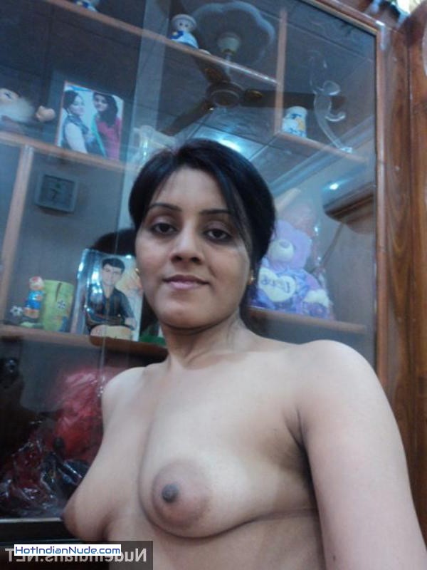 Garam Photo Boobs Sex Leak: Marathi Wife Nude Boobs Images – Selfies Shared Wi