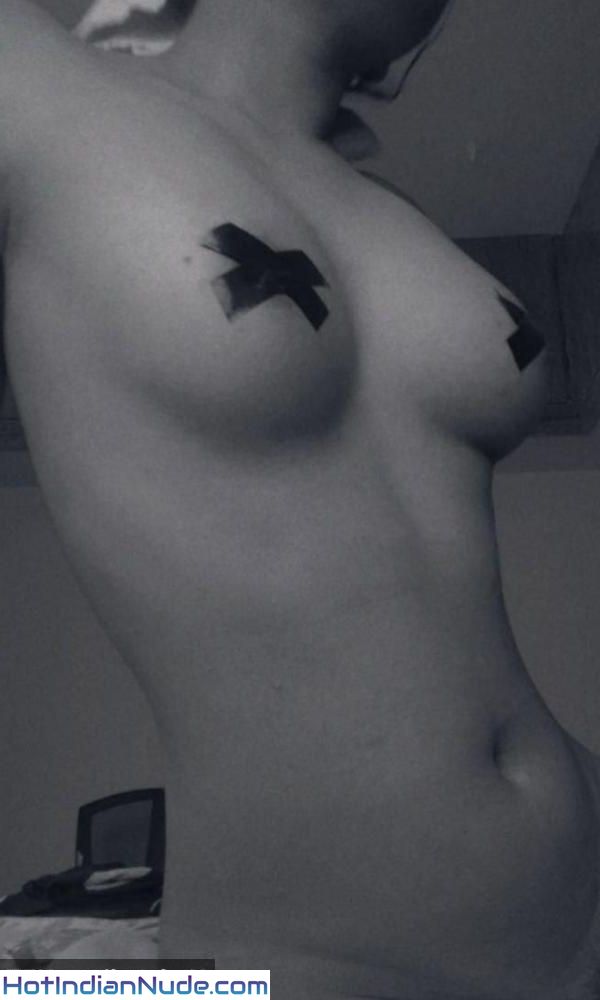 Athletic nude babes