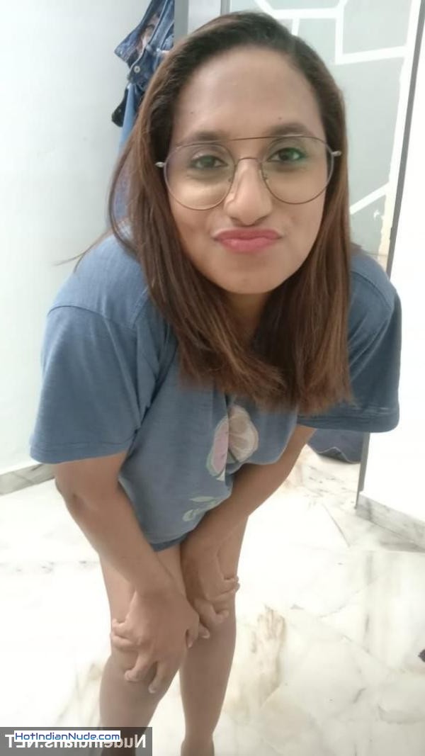 Garam tamil nude aunty photos Leak Garam beautiful boobs