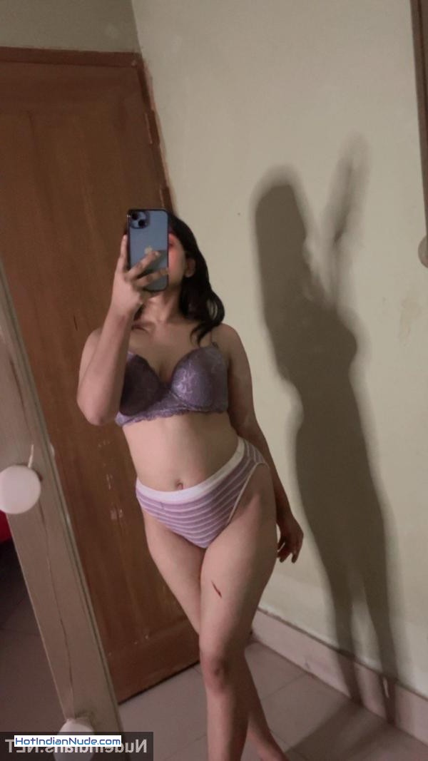 Garam indian nude bhabhi pics Leak Garam nude indian girl