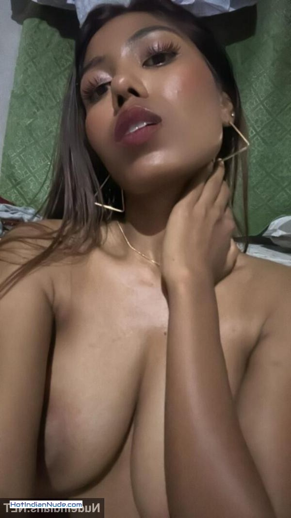 Garam Nude Indian Big Tits Leak Garam desi bhabhi nude images Leak Desi nake