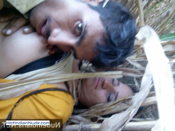 Hot Indian Village Girl Sex Photos Leaked Online