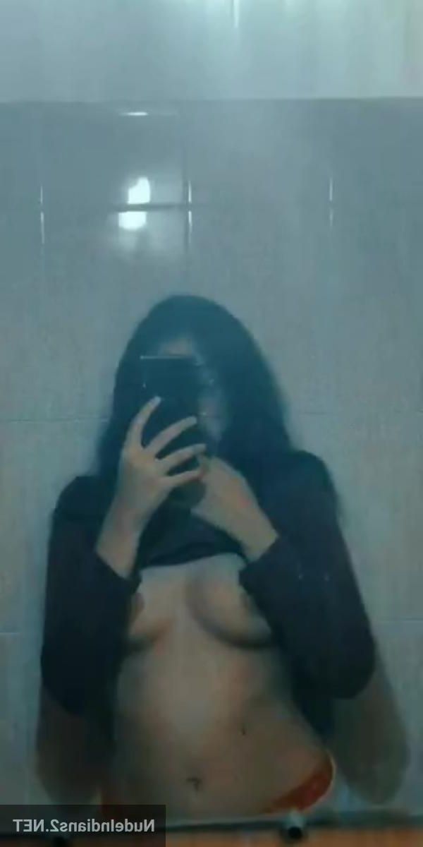 Selfie nude sex