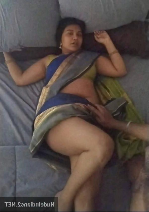 Desi girls nude gallery