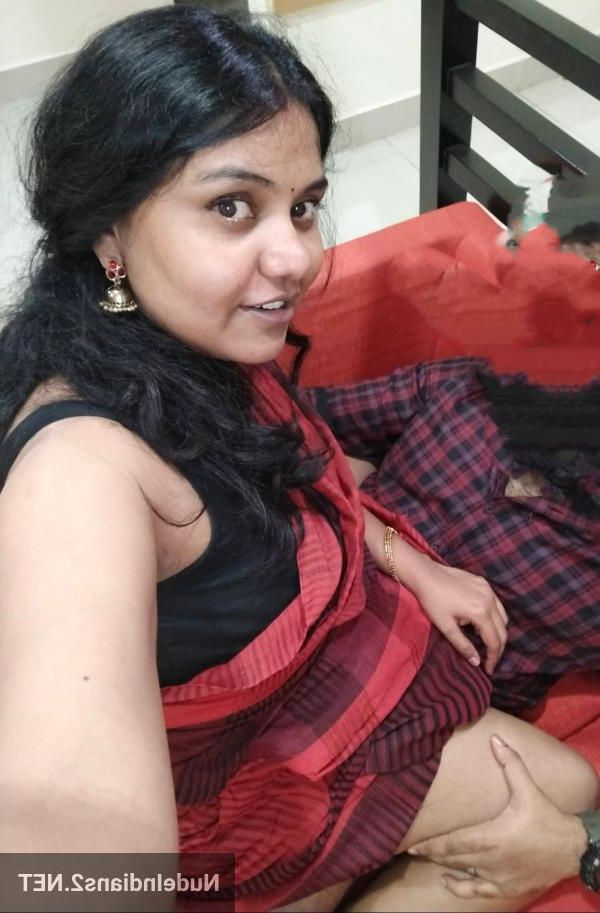 Randi nangi photo