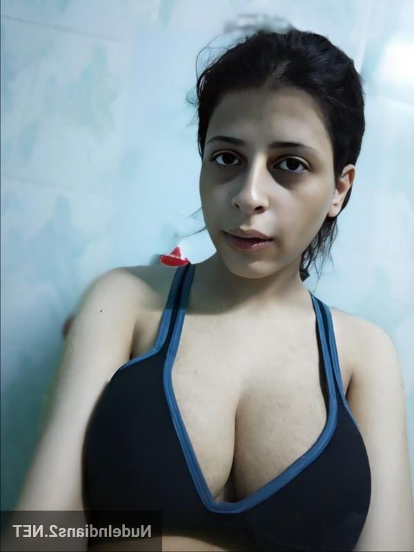 Exclusive Chennai Big Dehati Bhabhi Ki Nangi Photo