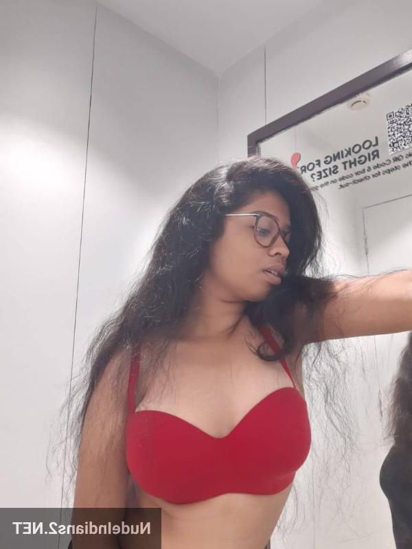 Komal jha