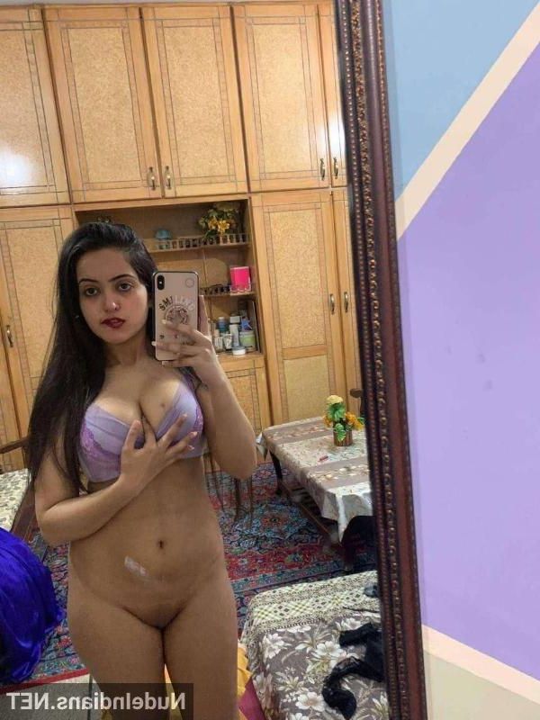 Hot Muslim Indian Snapchat Girl Naked