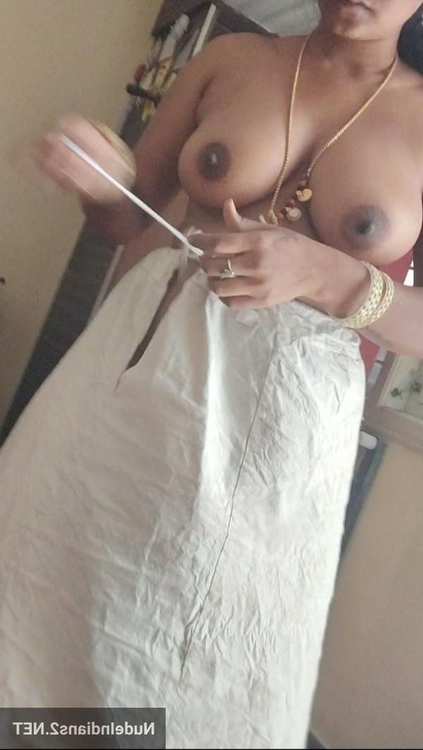 Nude pic aunty