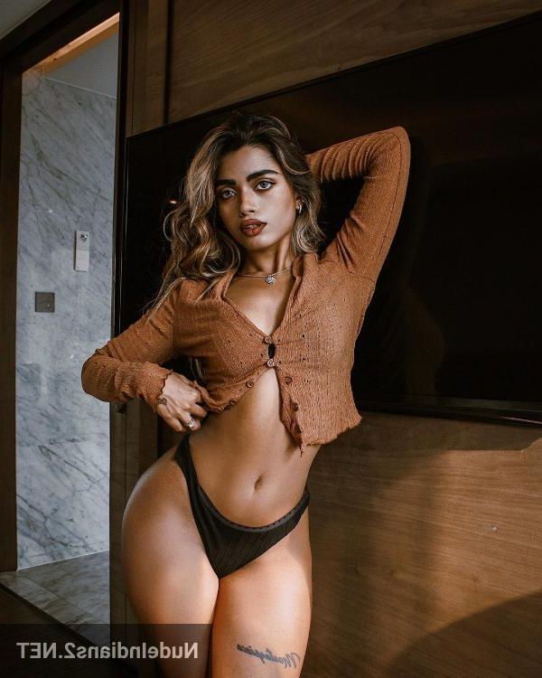 Nude pictures of indian girl