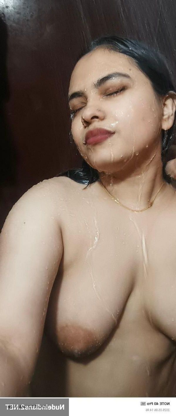 Indian aunty naked photo