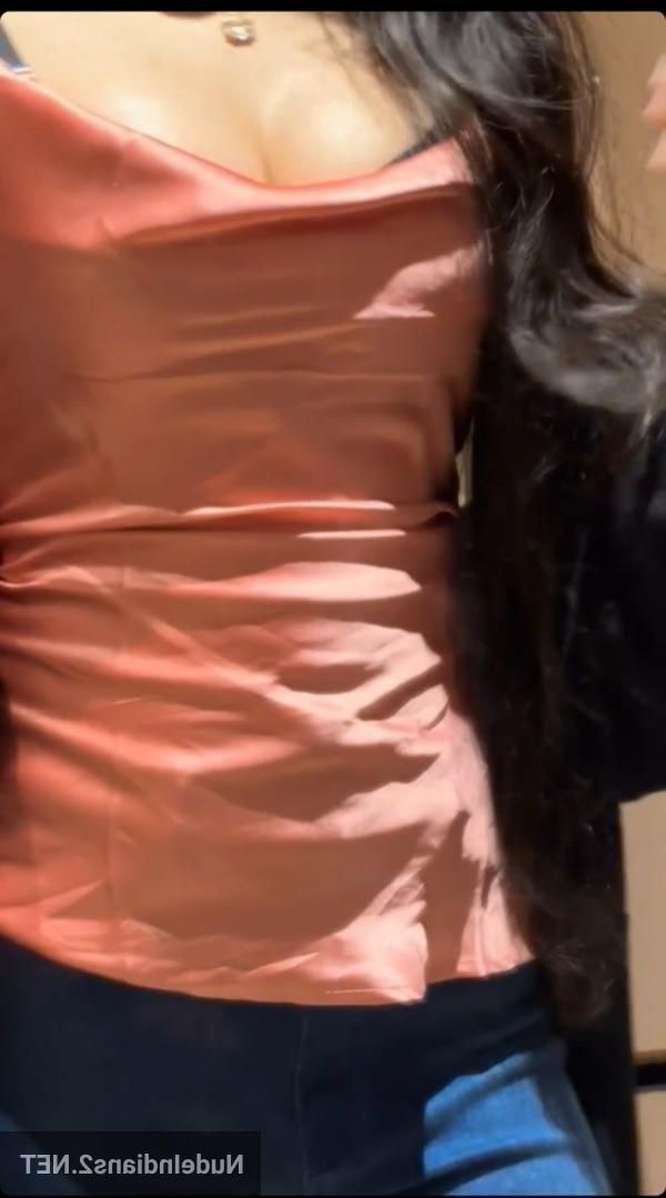 Womens naked buts