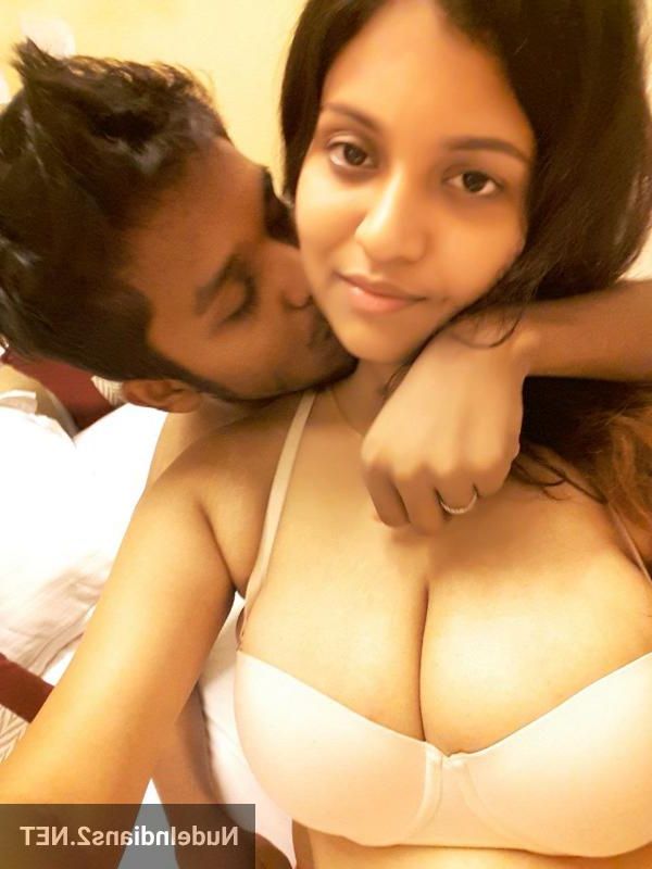 Big tit selfie