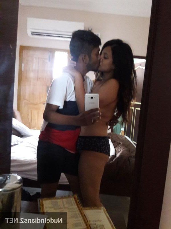 Nude desi mom
