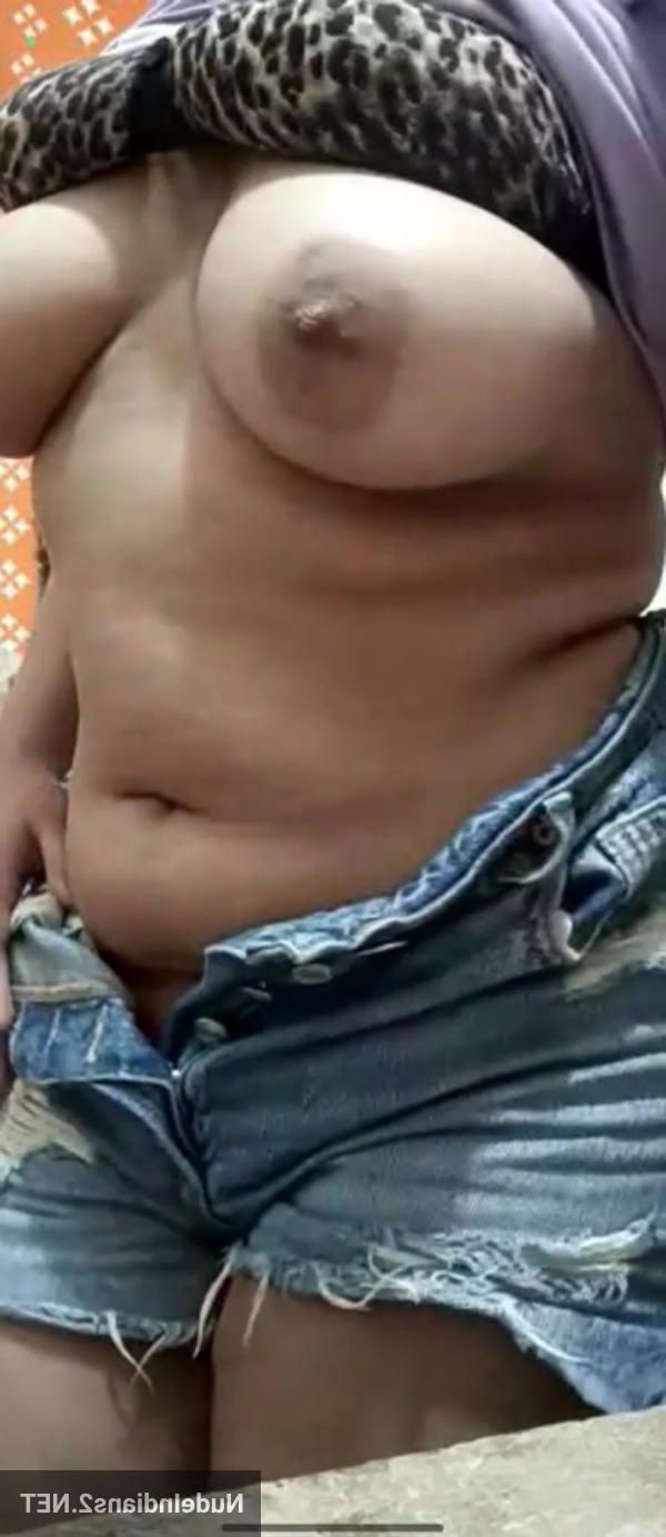 Komal jha