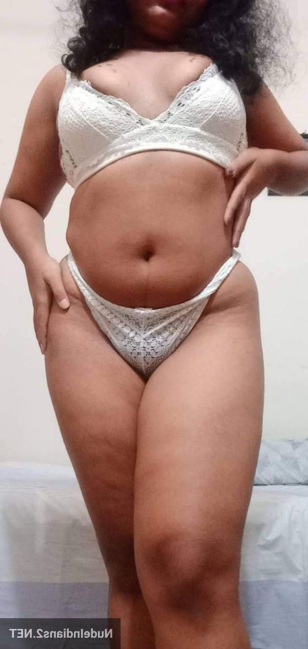 Horny nude housewives
