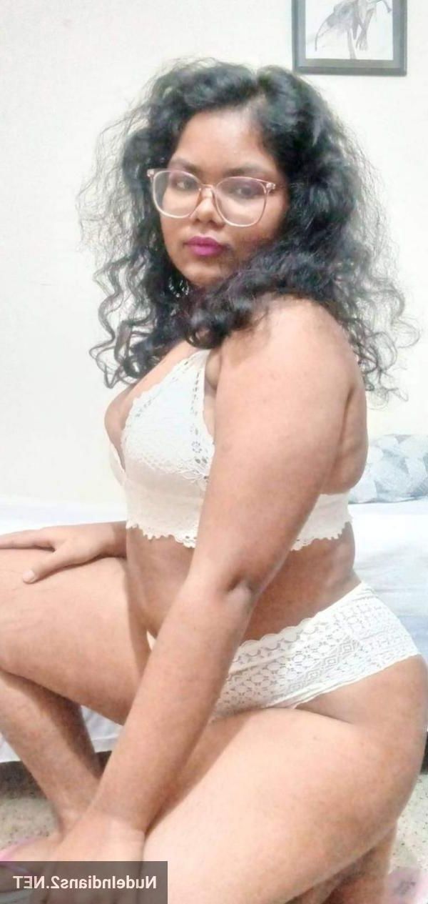 Desi bhabhi nude pics