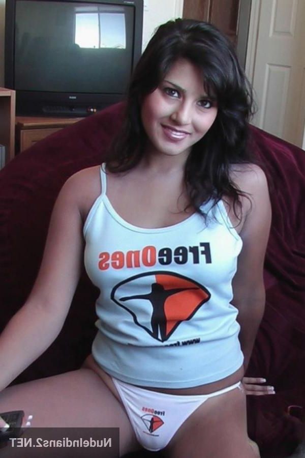 Local nude women pictures