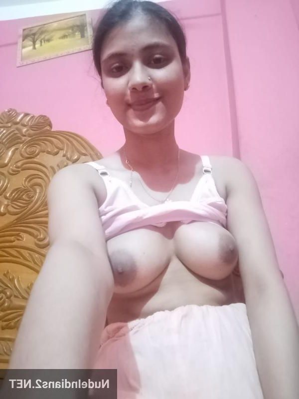 Desi girl naked photo